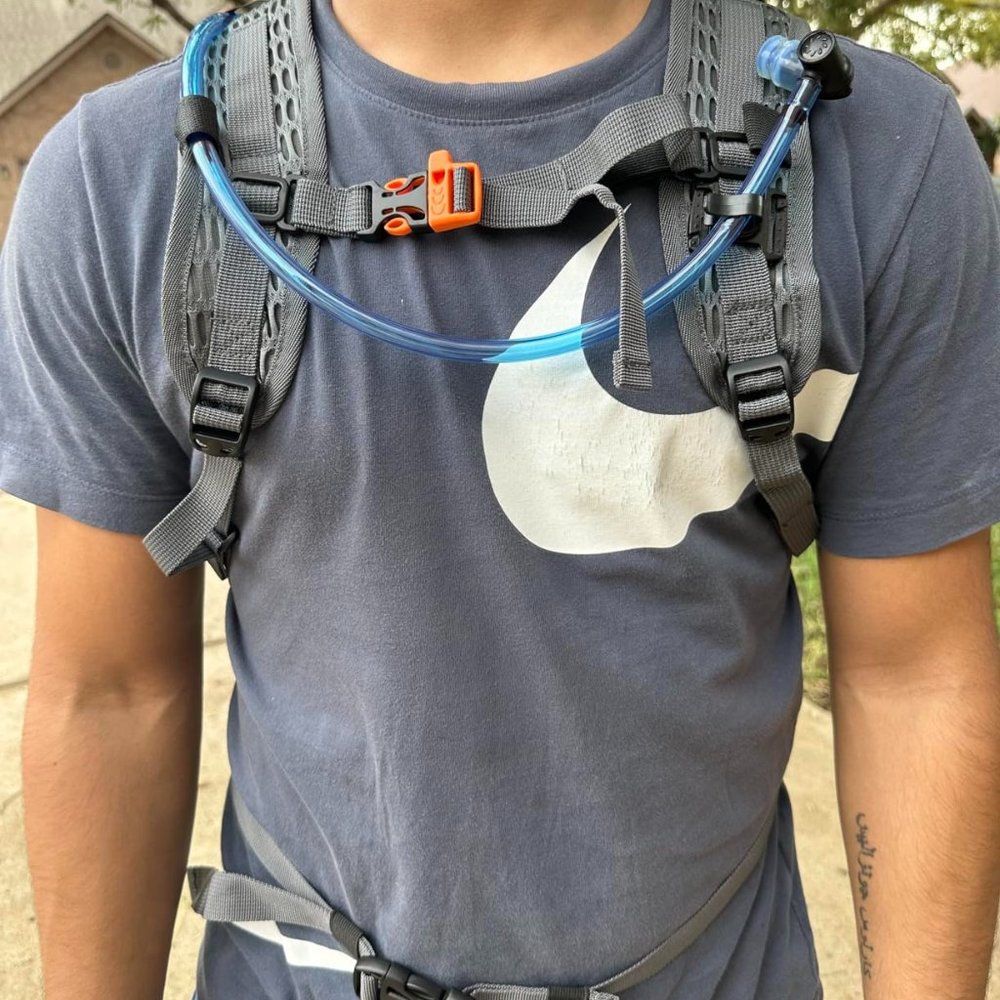 Lightweight Running Backpack 2l - image 5